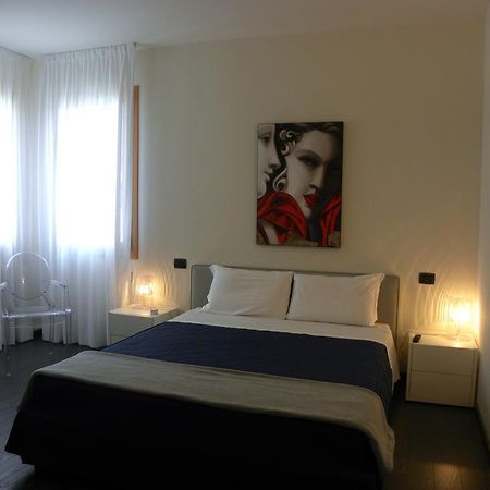 Venice Apartments Dante Mestre Luaran gambar