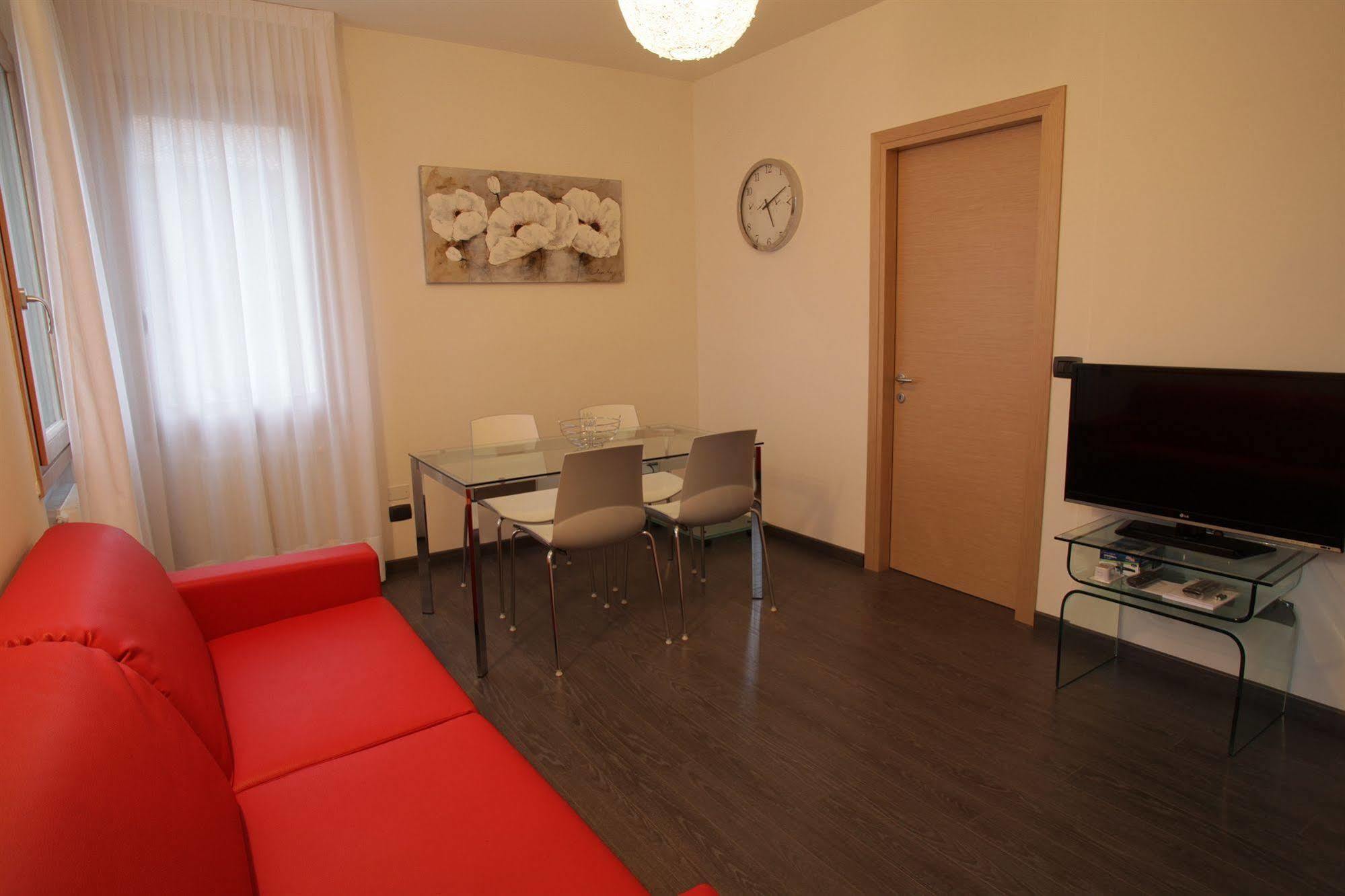 Venice Apartments Dante Mestre Luaran gambar