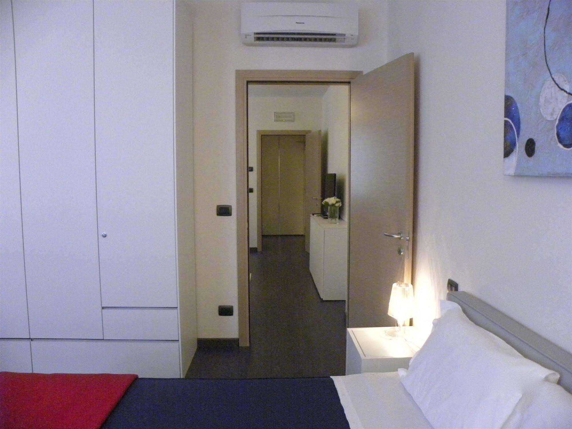 Venice Apartments Dante Mestre Luaran gambar